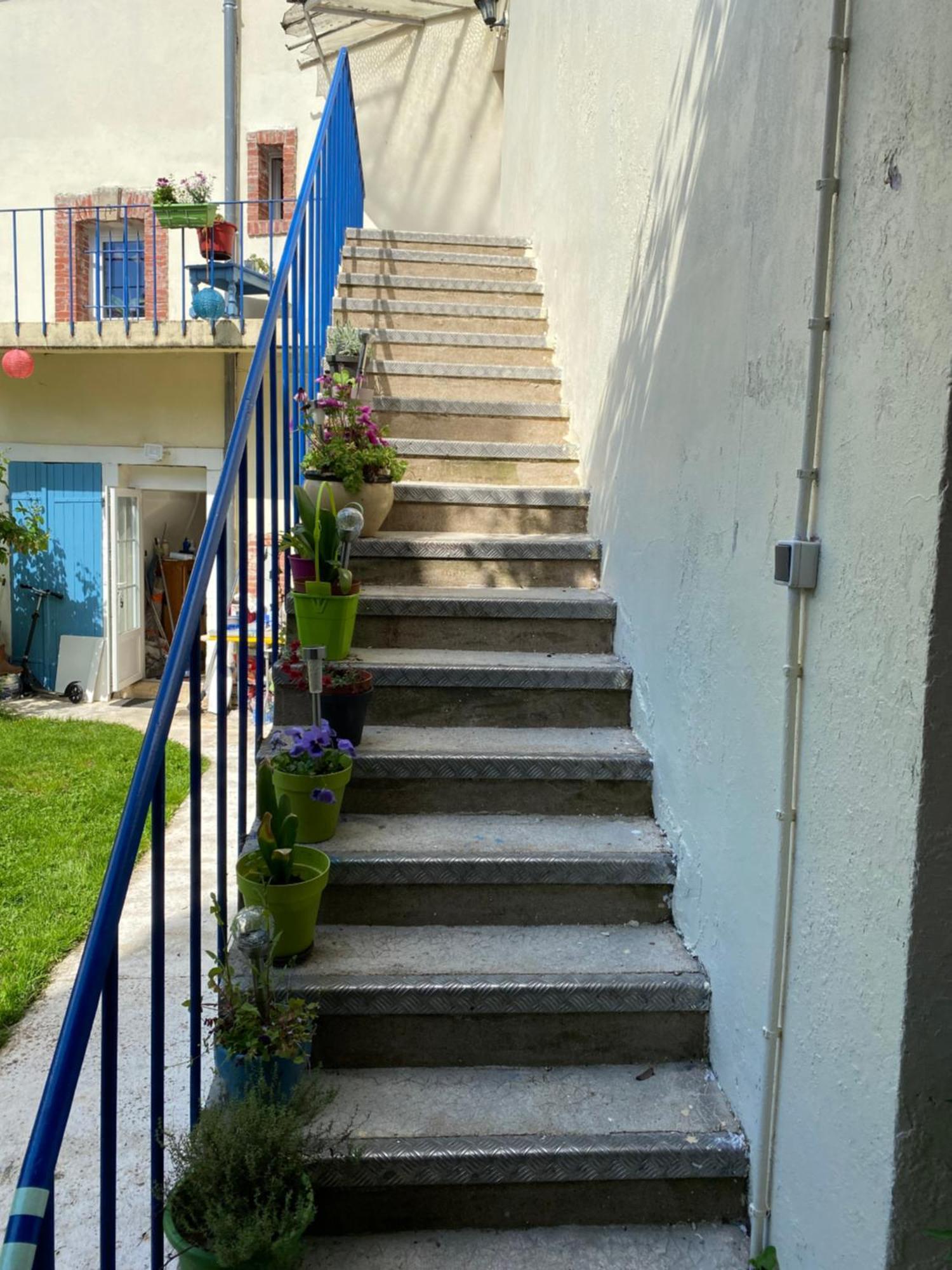 Haut De Jardin Dans Une Maison Дижон Экстерьер фото